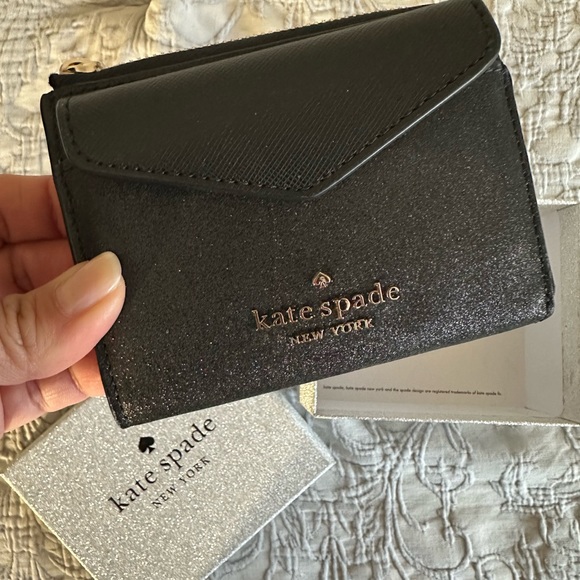 Kate Spade Small Wallet/Card Holder “New” with Box - Picture 7 of 13